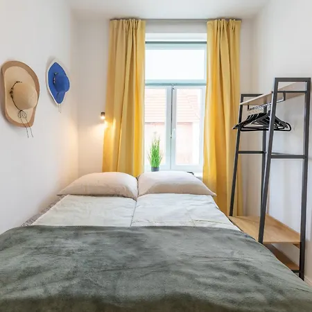 Buchenheinrich Berthas Groeoen Stuuv Apartament *